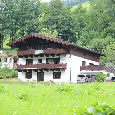 Comfortable Chalet In Hinterglemm With Sauna Saalbach-Hinterglemm